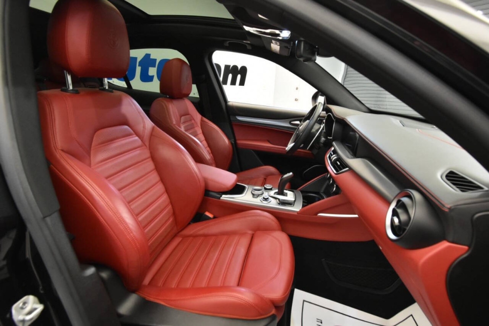 2021 Alfa Romeo Stelvio Ti AWD 4dr Crossover, Black, Mileage: 66,574 - photo 14
