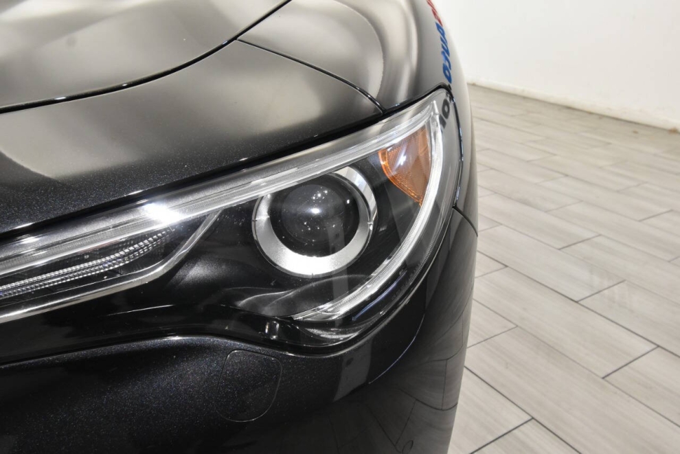 2021 Alfa Romeo Stelvio Ti AWD 4dr Crossover, Black, Mileage: 66,574 - photo 8