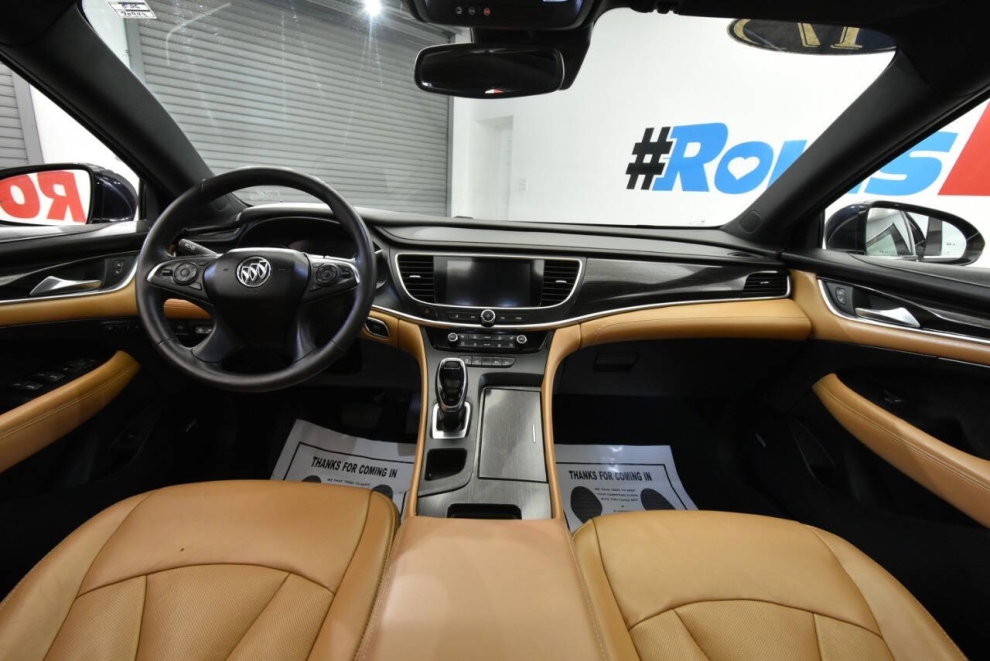 2017 Buick LaCrosse Premium AWD 4dr Sedan, Azul, Mileage: 65,841 - photo 17