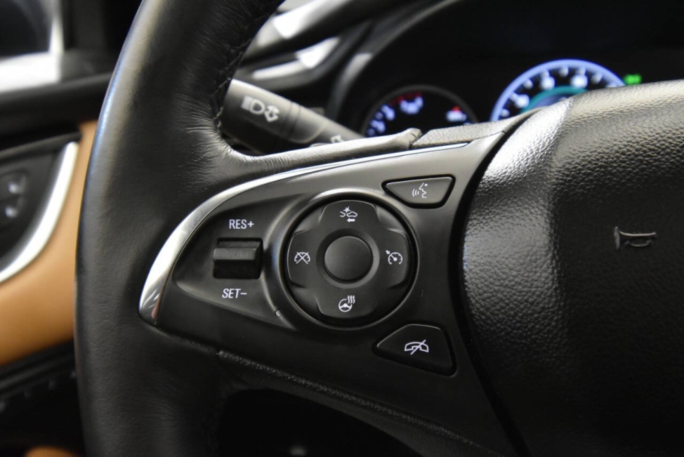 2017 Buick LaCrosse Premium AWD 4dr Sedan, Azul, Mileage: 65,841 - photo 25