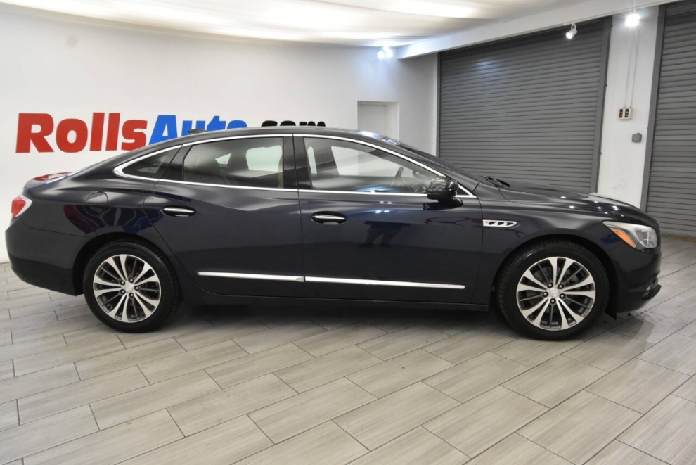 2017 Buick LaCrosse Premium AWD 4dr Sedan, Azul, Mileage: 65,841 - photo 5