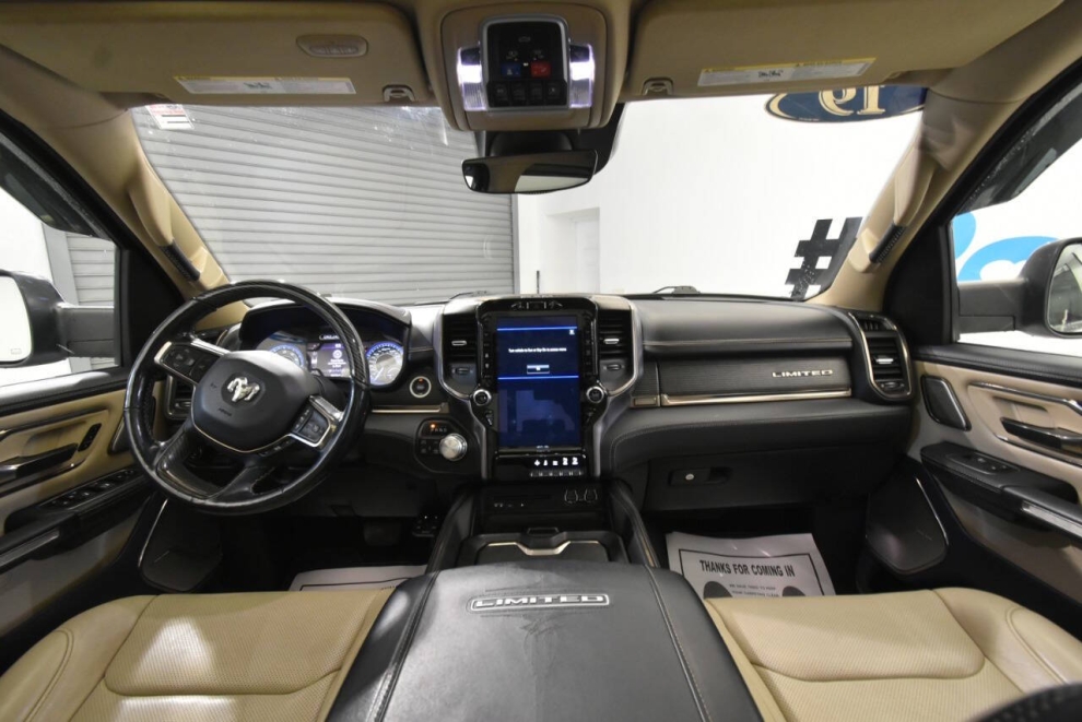 2019 RAM 1500 Limited 4x4 4dr Crew Cab 5.6 ft. SB Pickup, Blanco, Mileage: 87,838 - photo 18