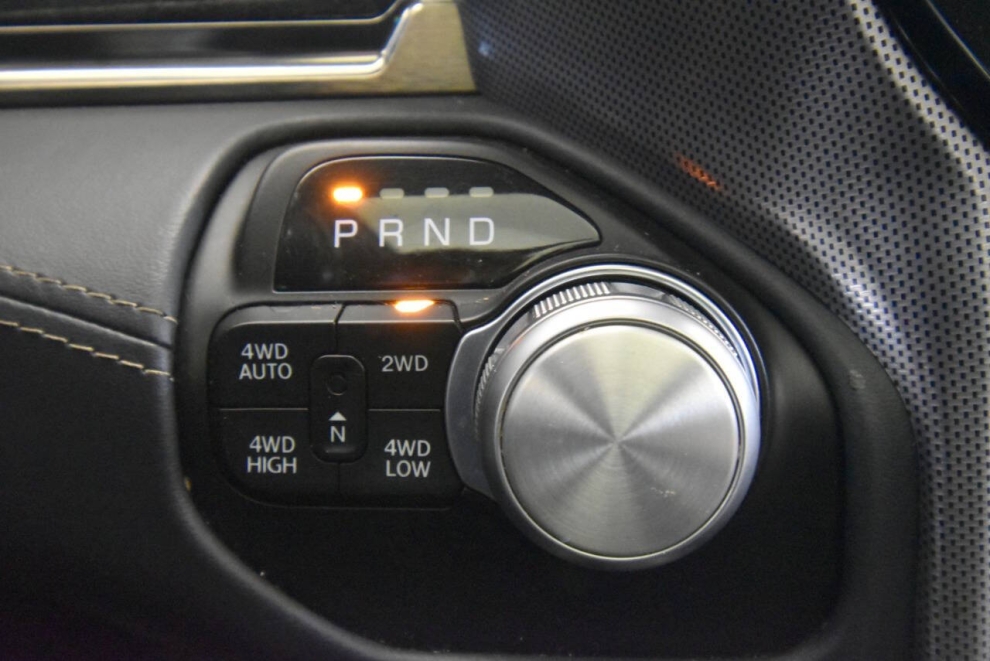 2019 RAM 1500 Limited 4x4 4dr Crew Cab 5.6 ft. SB Pickup, Blanco, Mileage: 87,838 - photo 23