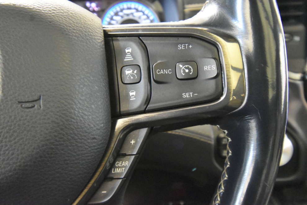 2019 RAM 1500 Limited 4x4 4dr Crew Cab 5.6 ft. SB Pickup, Blanco, Mileage: 87,838 - photo 27
