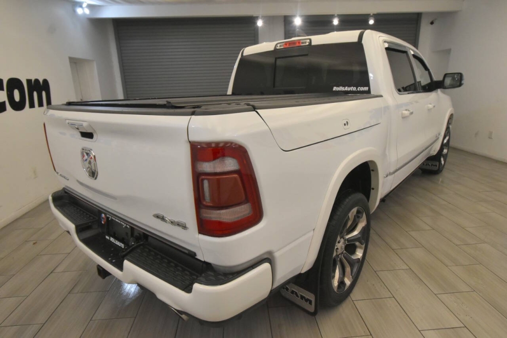 2019 RAM 1500 Limited 4x4 4dr Crew Cab 5.6 ft. SB Pickup, Blanco, Mileage: 87,838 - photo 4