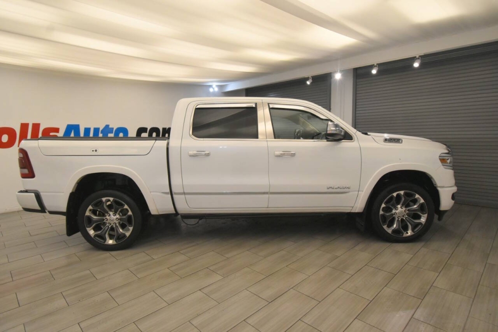 2019 RAM 1500 Limited 4x4 4dr Crew Cab 5.6 ft. SB Pickup, Blanco, Mileage: 87,838 - photo 5