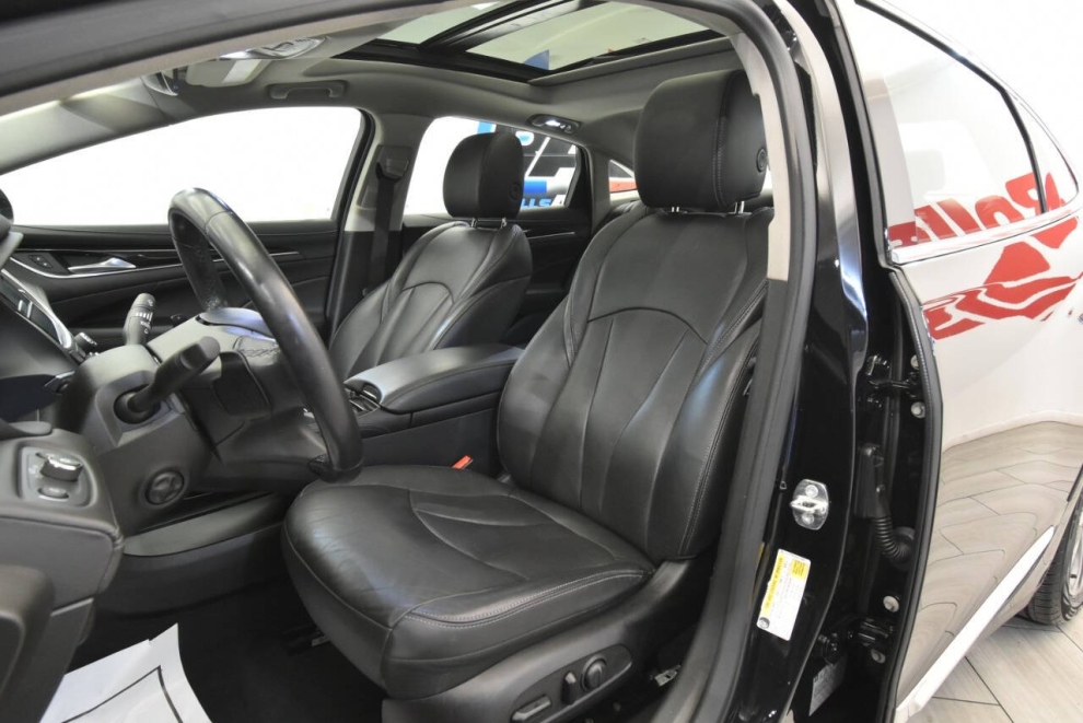 2017 Buick LaCrosse Essence 4dr Sedan, Black, Mileage: 87,566 - photo 10