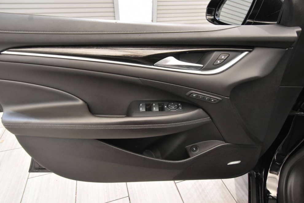 2017 Buick LaCrosse Essence 4dr Sedan, Black, Mileage: 87,566 - photo 12