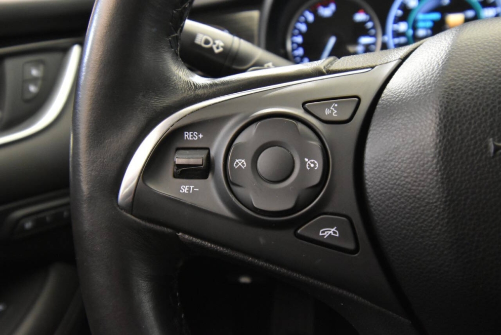 2017 Buick LaCrosse Essence 4dr Sedan, Black, Mileage: 87,566 - photo 25