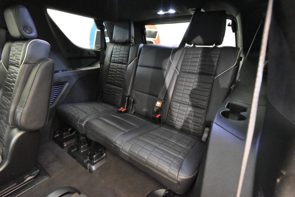 2023 Cadillac Escalade Sport Platinum 4x4 4dr SUV, Black, Mileage: 49,079 - photo 15