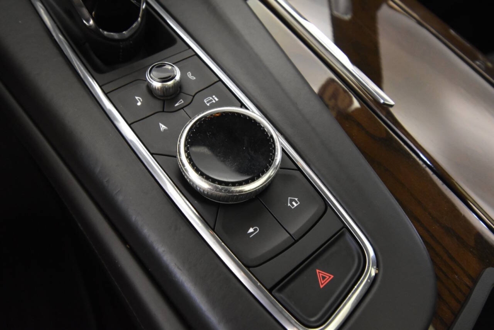 2023 Cadillac Escalade Sport Platinum 4x4 4dr SUV, Black, Mileage: 49,079 - photo 25