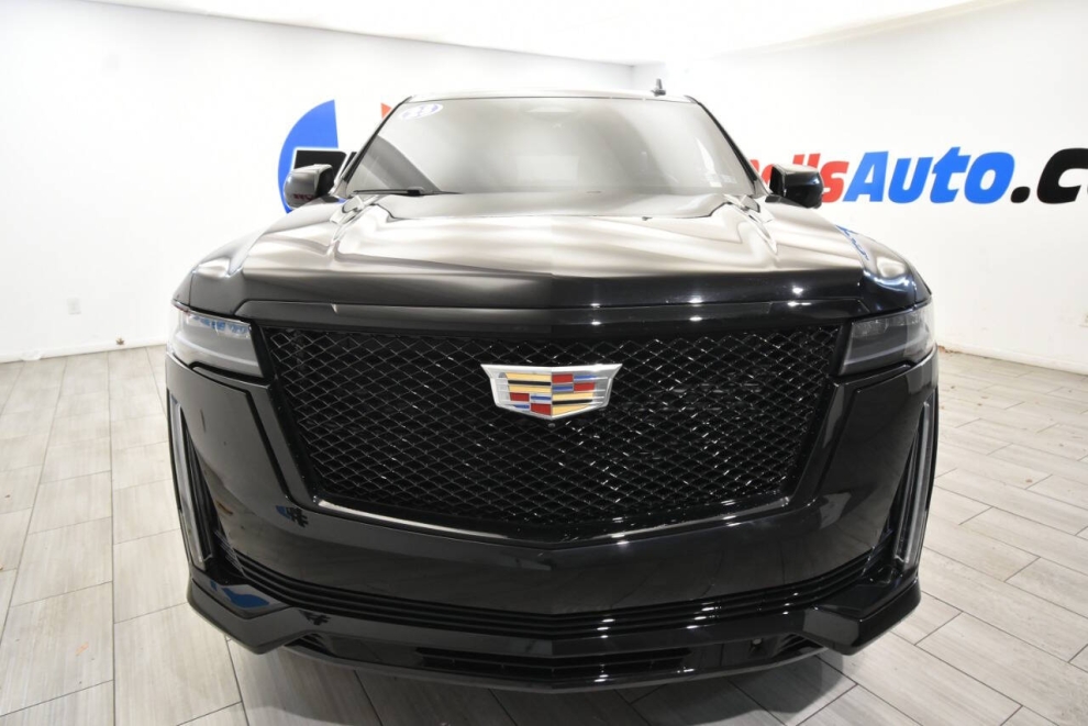 2023 Cadillac Escalade Sport Platinum 4x4 4dr SUV, Black, Mileage: 49,079 - photo 7