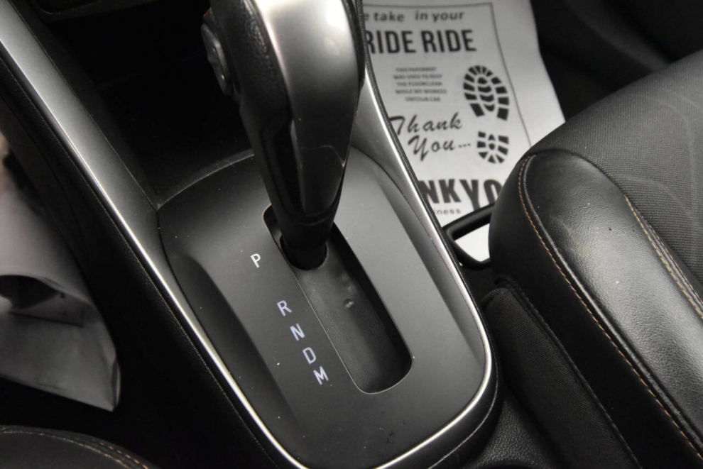 2021 Chevrolet Trax LT AWD 4dr Crossover, Gray, Mileage: 70,297 - photo 10