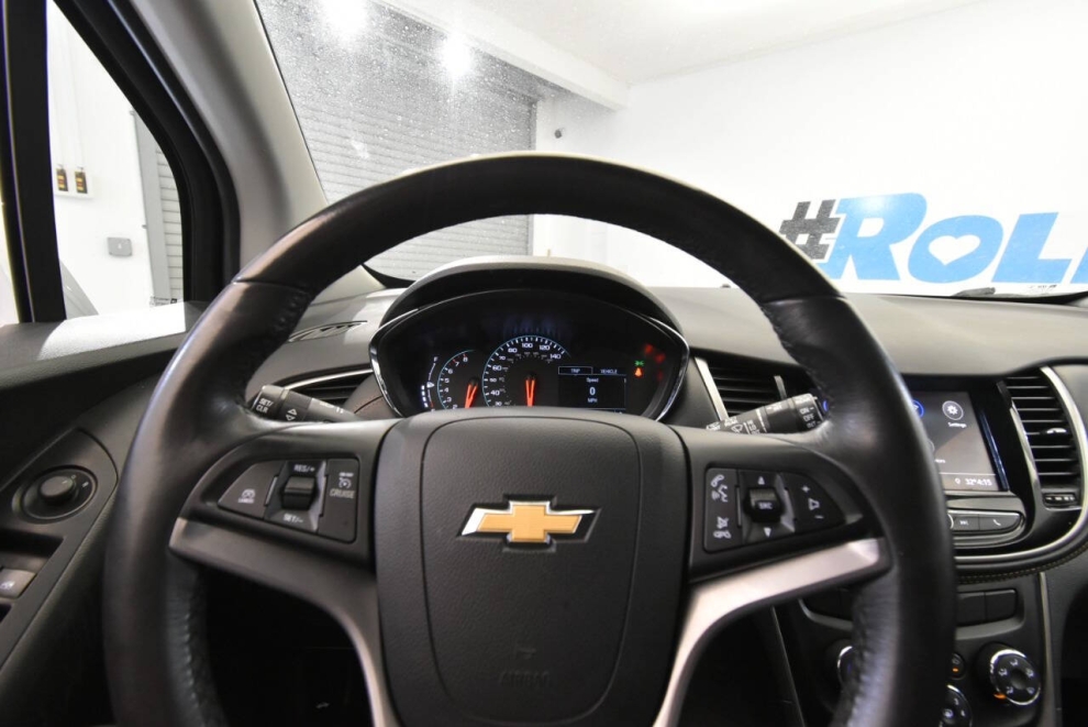 2021 Chevrolet Trax LT AWD 4dr Crossover, Gray, Mileage: 70,297 - photo 15