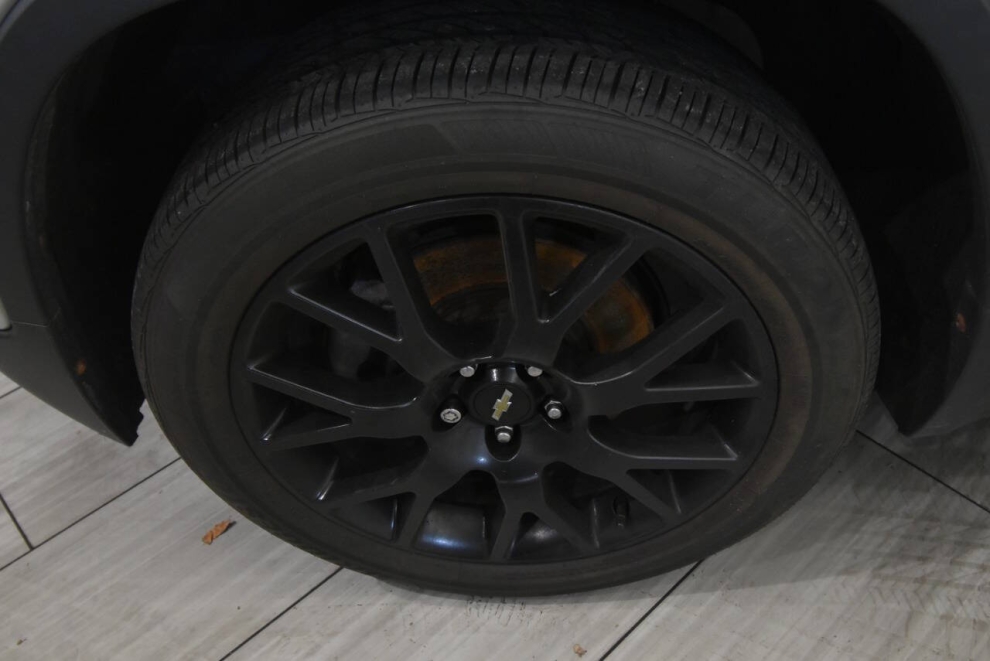 2021 Chevrolet Trax LT AWD 4dr Crossover, Gray, Mileage: 70,297 - photo 9