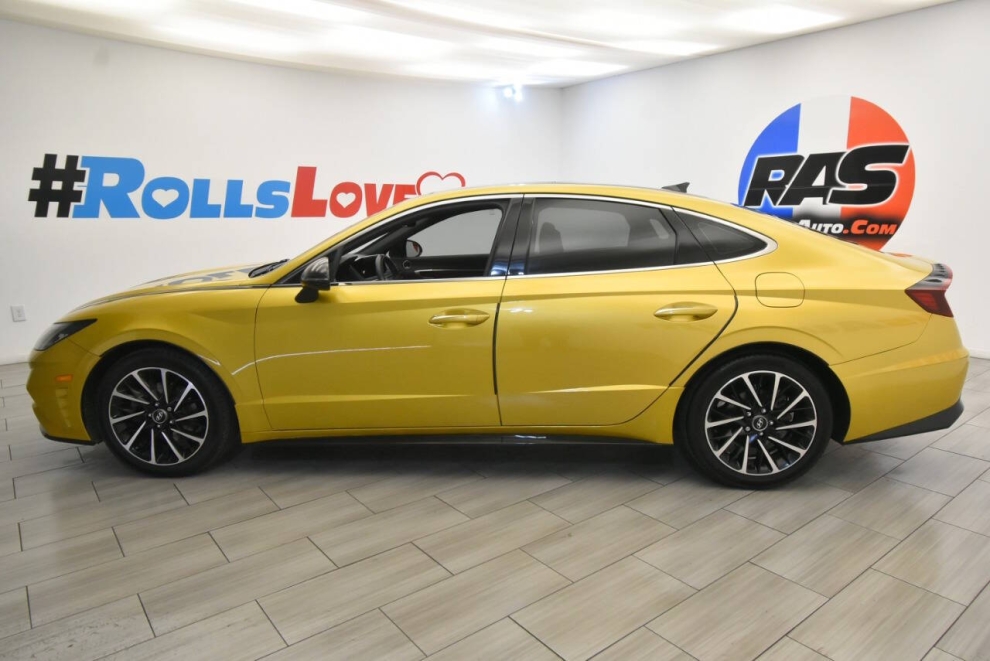 2020 Hyundai Sonata SEL Plus 4dr Sedan, Yellow, Mileage: 81,557 - photo 1