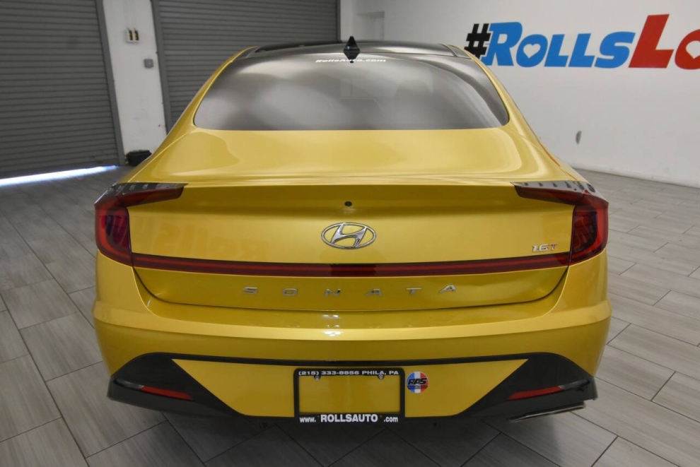 2020 Hyundai Sonata SEL Plus 4dr Sedan, Yellow, Mileage: 81,557 - photo 3