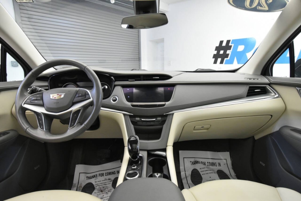 2020 Cadillac XT5 Premium Luxury 4x4 4dr SUV, Gris, Mileage: 58,722 - photo 17