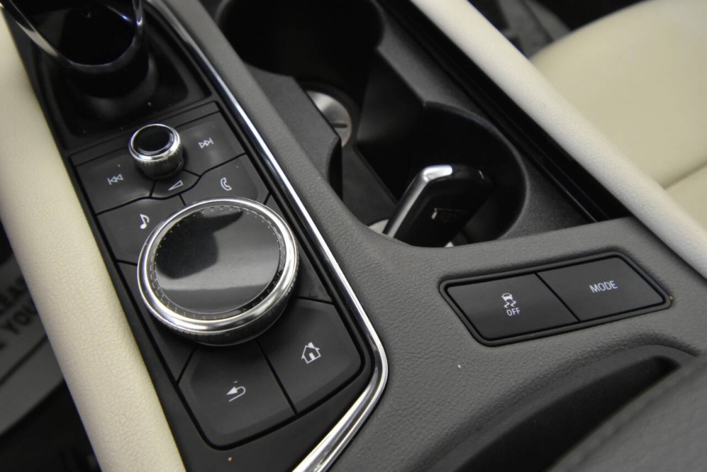 2020 Cadillac XT5 Premium Luxury 4x4 4dr SUV, Gris, Mileage: 58,722 - photo 18