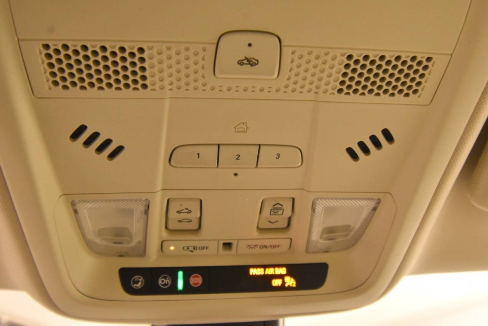 2020 Cadillac XT5 Premium Luxury 4x4 4dr SUV, Gris, Mileage: 58,722 - photo 23