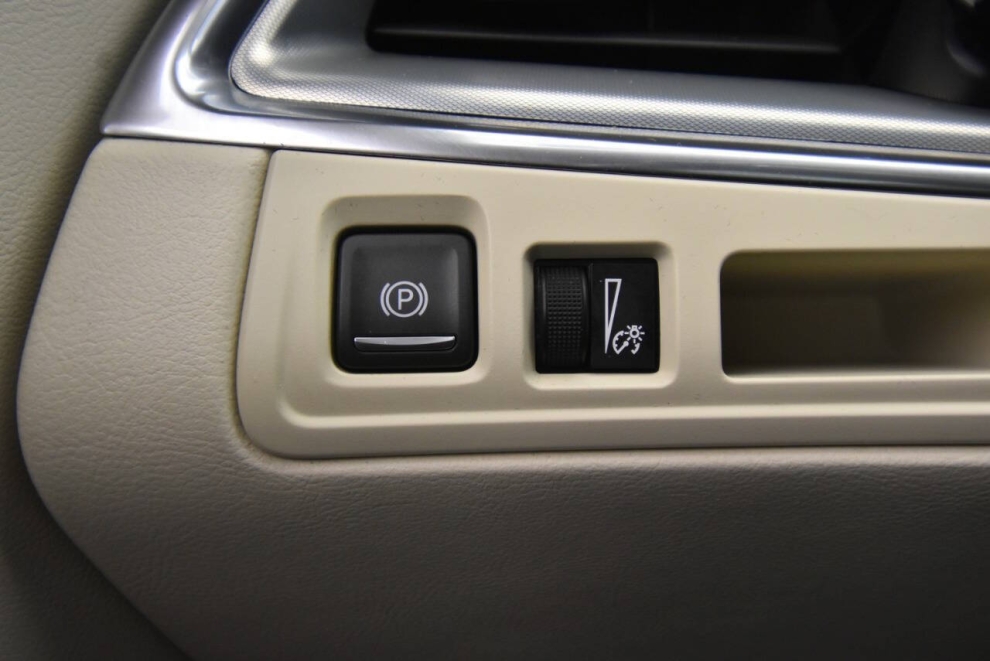 2020 Cadillac XT5 Premium Luxury 4x4 4dr SUV, Gris, Mileage: 58,722 - photo 31