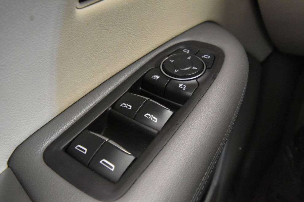 2020 Cadillac XT5 Premium Luxury 4x4 4dr SUV, Gris, Mileage: 58,722 - photo 33