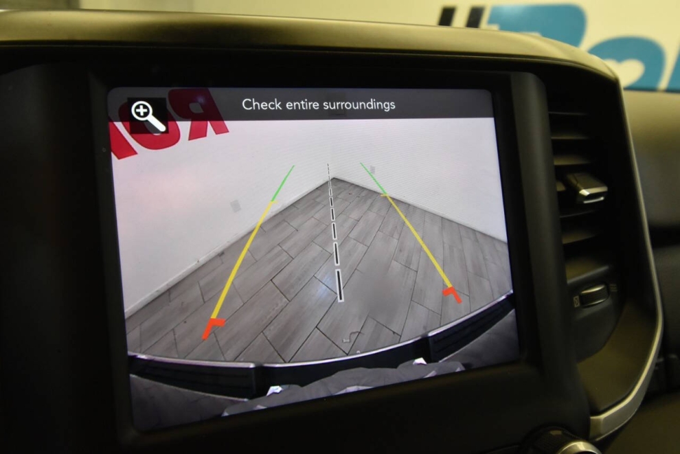 2020 RAM 1500 Big Horn 4x4 4dr Crew Cab 5.6 ft. SB Pickup, Black, Mileage: 80,226 - photo 20