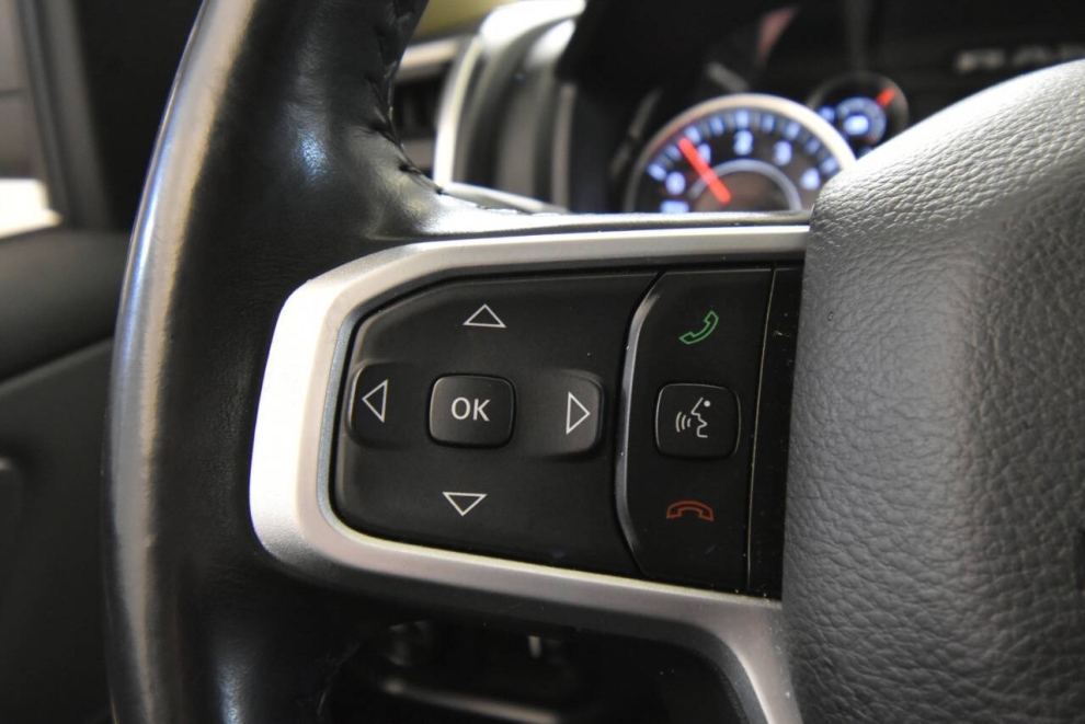 2020 RAM 1500 Big Horn 4x4 4dr Crew Cab 5.6 ft. SB Pickup, Black, Mileage: 80,226 - photo 24