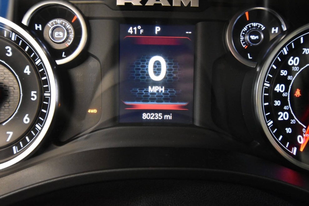 2020 RAM 1500 Big Horn 4x4 4dr Crew Cab 5.6 ft. SB Pickup, Black, Mileage: 80,226 - photo 26