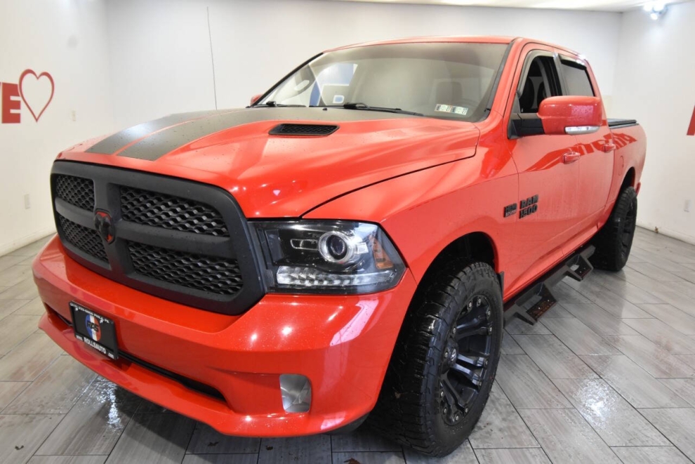 2016 RAM 1500 Sport 4x4 4dr Crew Cab 5.5 ft. SB Pickup, Rojo, Mileage: 119,801 