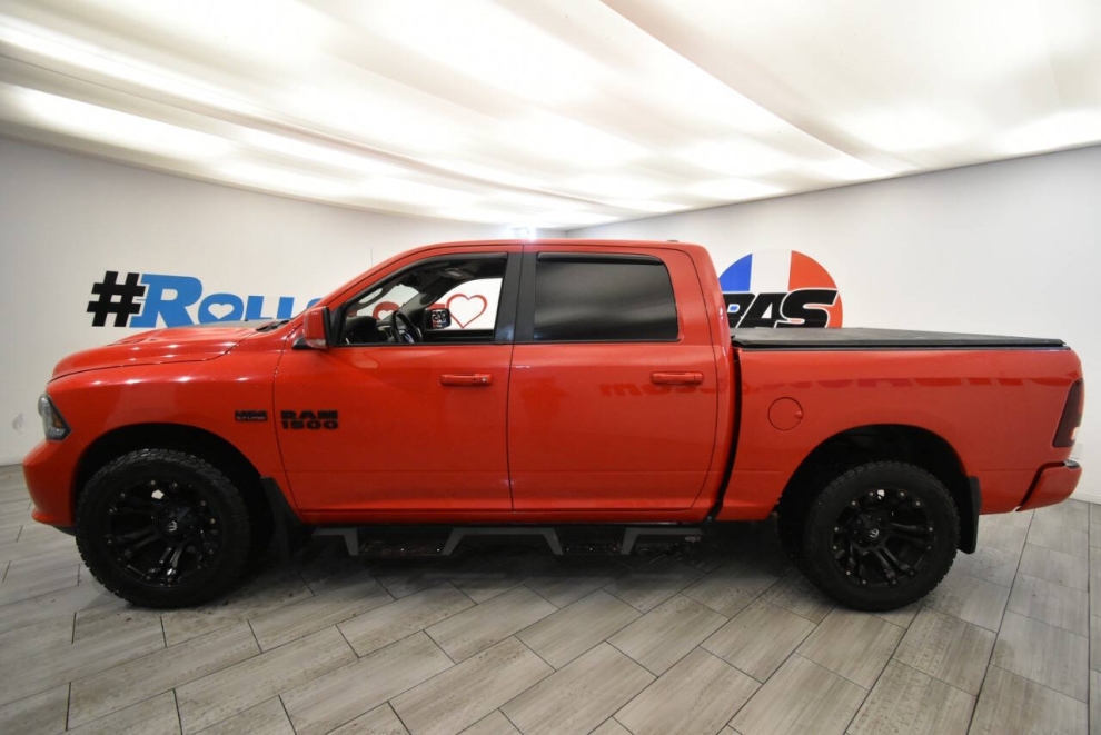 2016 RAM 1500 Sport 4x4 4dr Crew Cab 5.5 ft. SB Pickup, Rojo, Mileage: 119,801 - photo 1