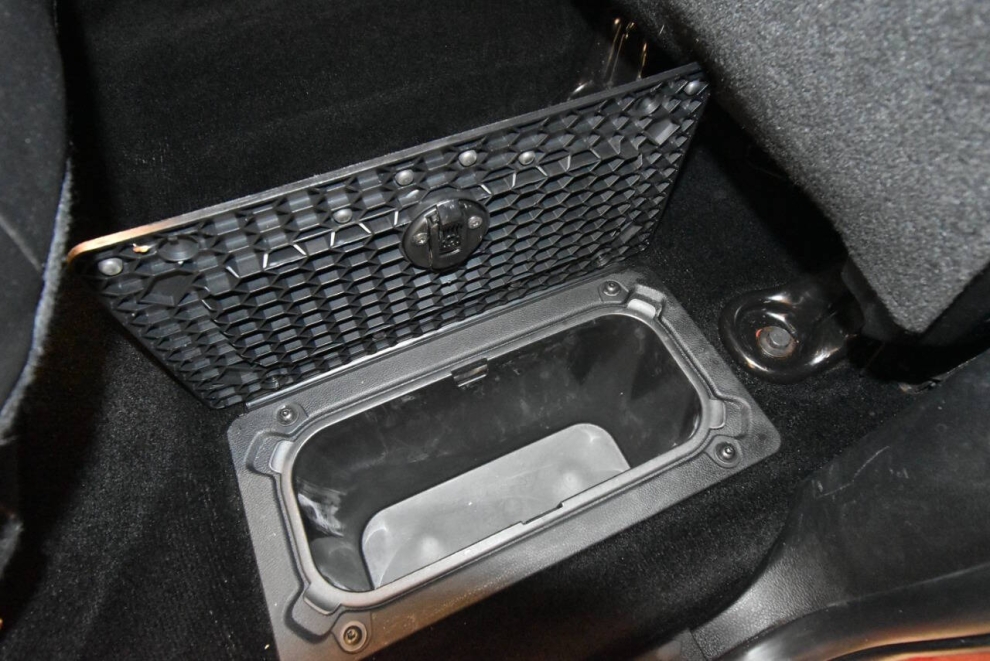 2016 RAM 1500 Sport 4x4 4dr Crew Cab 5.5 ft. SB Pickup, Rojo, Mileage: 119,801 - photo 16