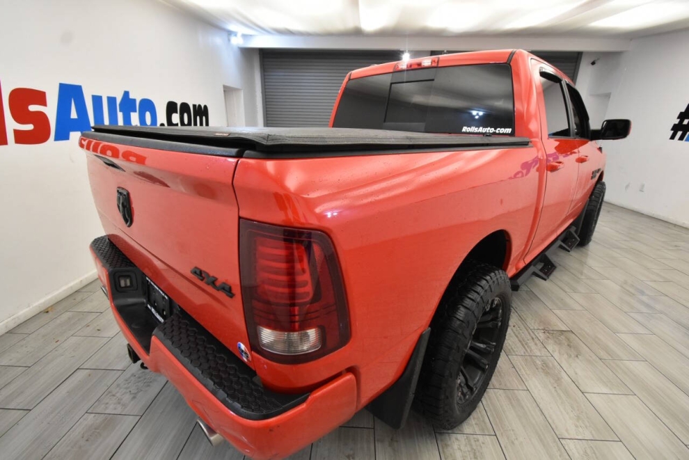 2016 RAM 1500 Sport 4x4 4dr Crew Cab 5.5 ft. SB Pickup, Rojo, Mileage: 119,801 - photo 4