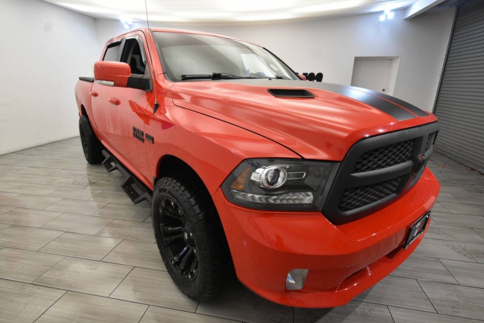 2016 RAM 1500 Sport 4x4 4dr Crew Cab 5.5 ft. SB Pickup, Rojo, Mileage: 119,801 - photo 6