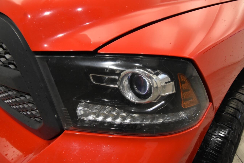 2016 RAM 1500 Sport 4x4 4dr Crew Cab 5.5 ft. SB Pickup, Rojo, Mileage: 119,801 - photo 7