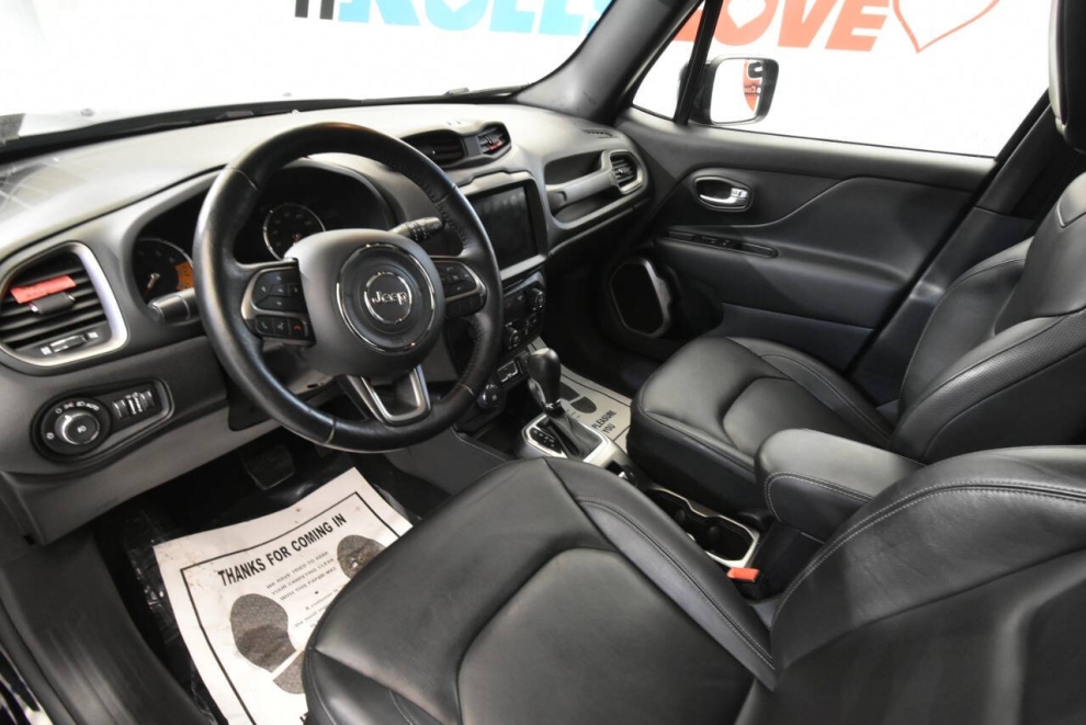 2020 Jeep Renegade Altitude 4x4 4dr SUV, Black, Mileage: 69,908 - photo 11