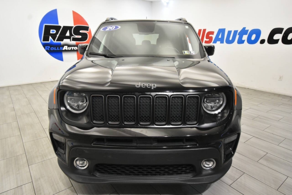 2020 Jeep Renegade Altitude 4x4 4dr SUV, Black, Mileage: 69,908 - photo 7