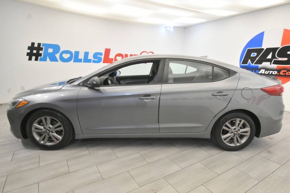 2018 Hyundai Elantra SEL 4dr Sedan (US), Gray, Mileage: 53,794 - photo 1