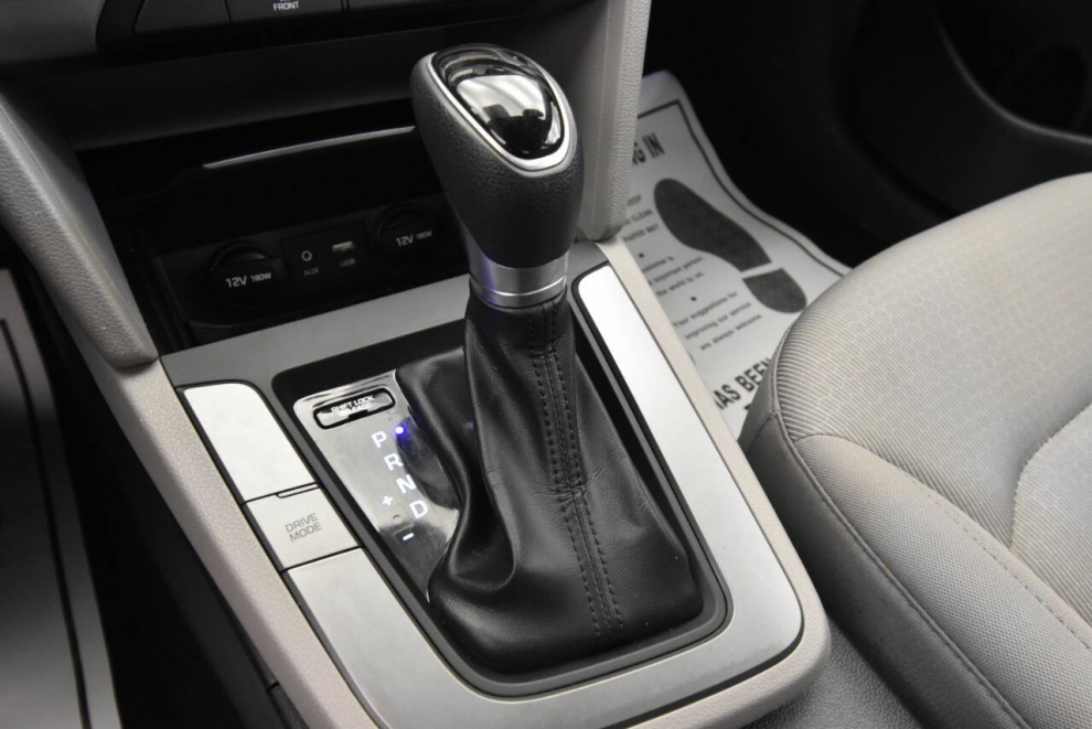 2018 Hyundai Elantra SEL 4dr Sedan (US), Gray, Mileage: 53,794 - photo 18