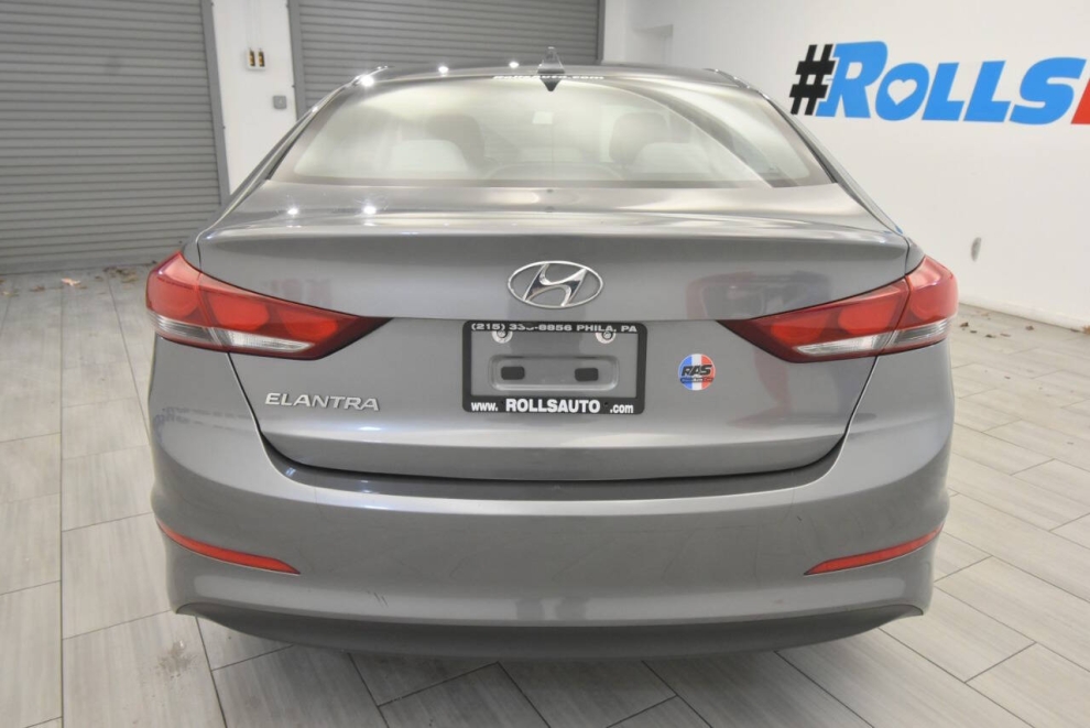 2018 Hyundai Elantra SEL 4dr Sedan (US), Gray, Mileage: 53,794 - photo 3
