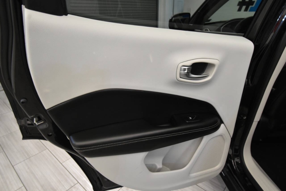 2019 Jeep Compass Latitude 4dr SUV, Black, Mileage: 83,499 - photo 14