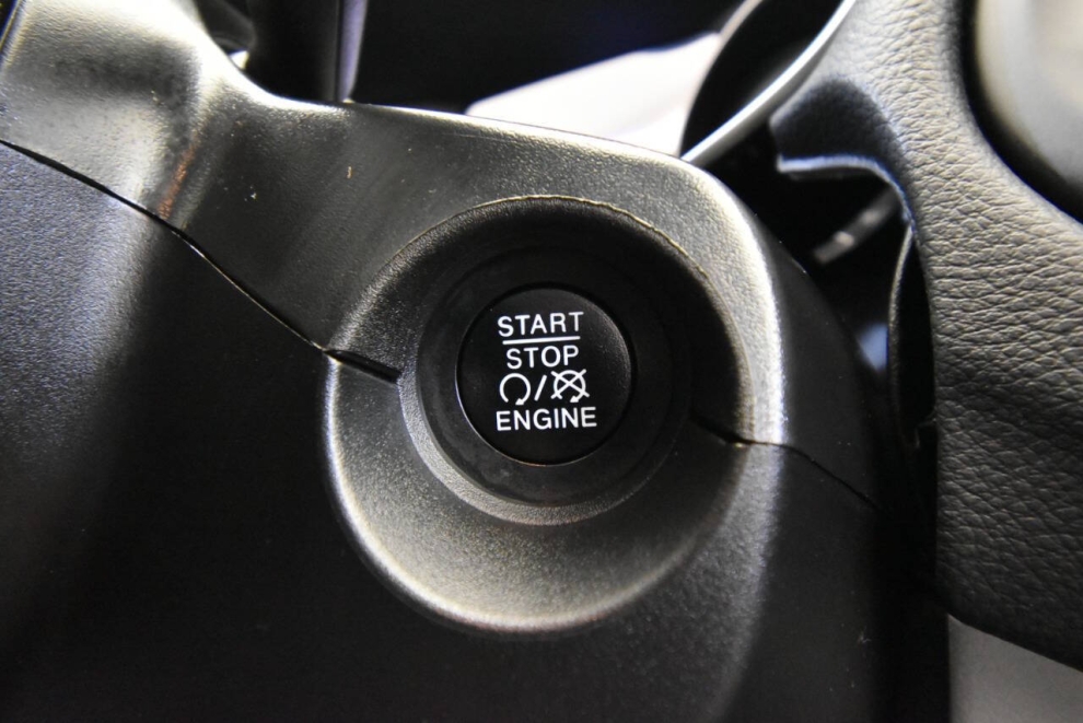 2019 Jeep Compass Latitude 4dr SUV, Black, Mileage: 83,499 - photo 20