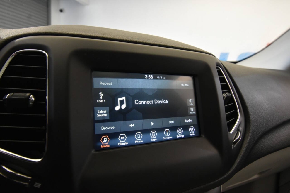 2019 Jeep Compass Latitude 4dr SUV, Black, Mileage: 83,499 - photo 23