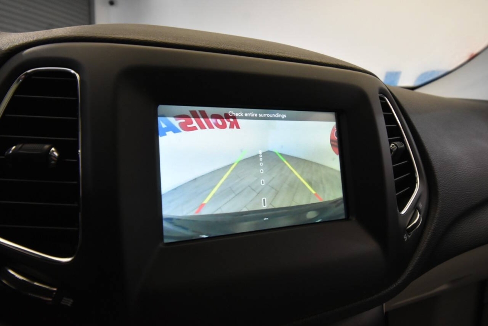 2019 Jeep Compass Latitude 4dr SUV, Black, Mileage: 83,499 - photo 24