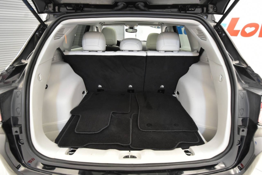 2019 Jeep Compass Latitude 4dr SUV, Black, Mileage: 83,499 - photo 32