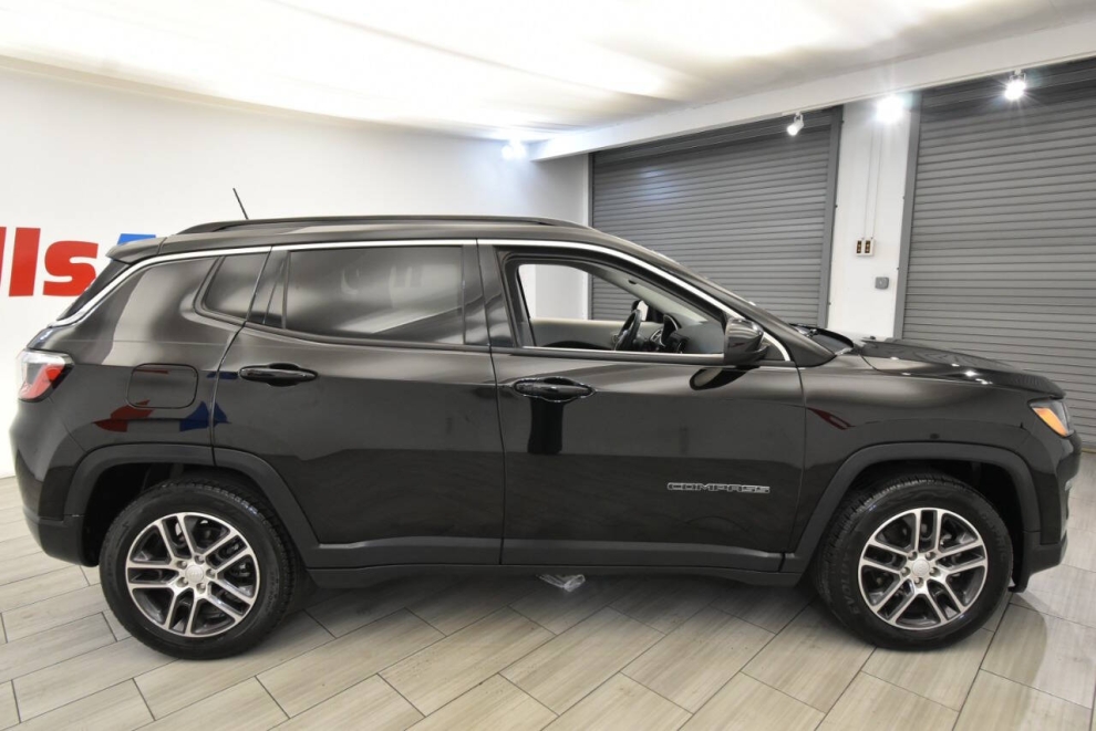 2019 Jeep Compass Latitude 4dr SUV, Black, Mileage: 83,499 - photo 5