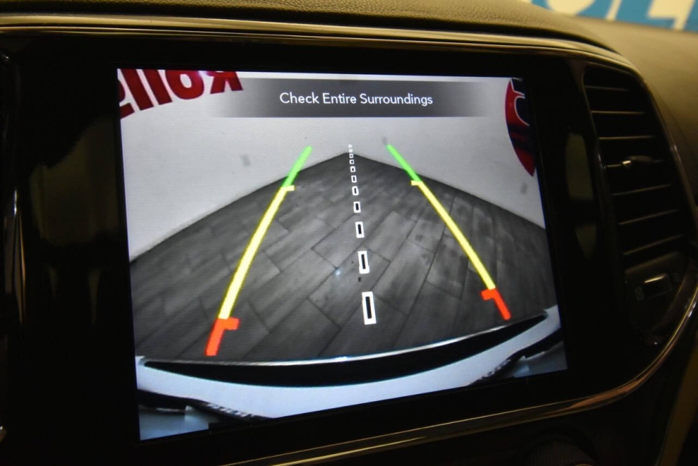 2021 Jeep Grand Cherokee Overland 4x4 4dr SUV, White, Mileage: 83,642 - photo 21