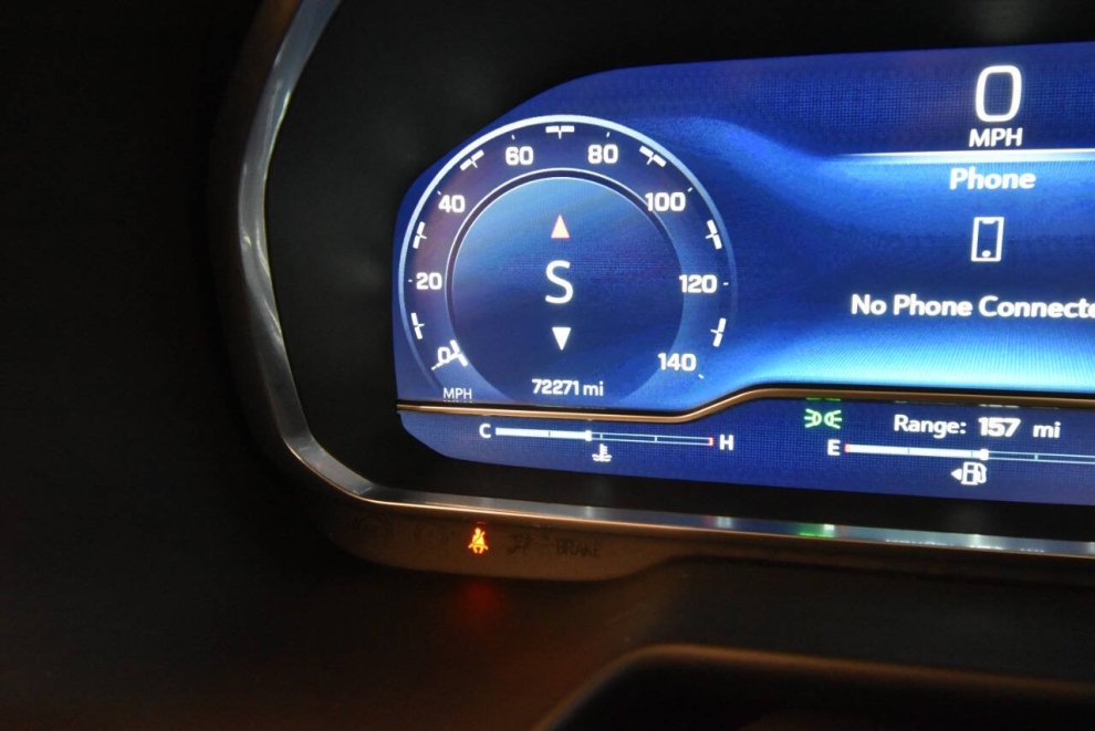 2022 Chevrolet Suburban Z71 4x4 4dr SUV, Black, Mileage: 72,266 - photo 27