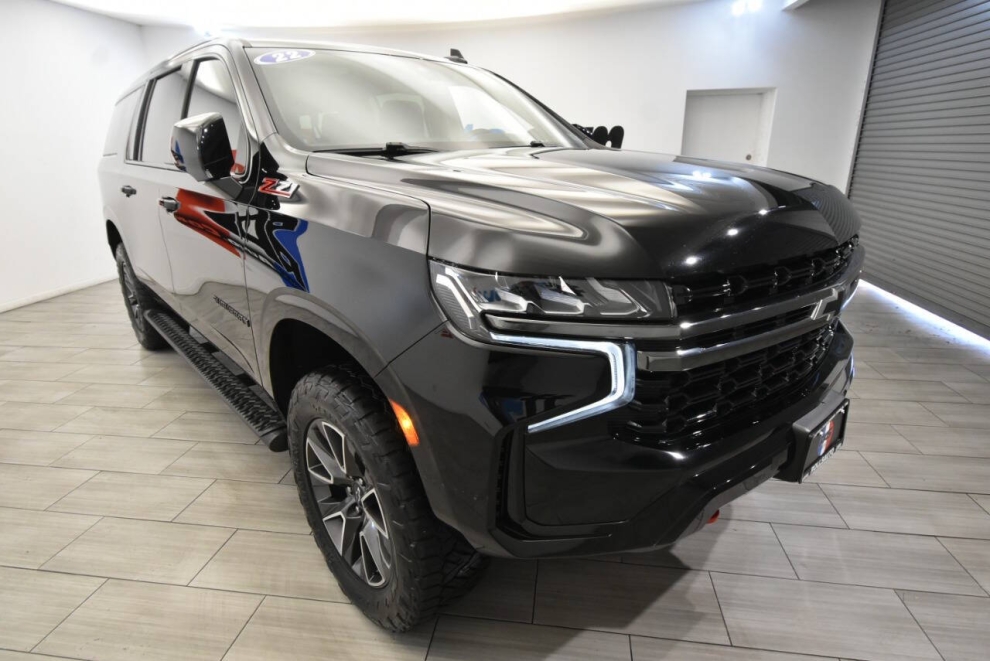 2022 Chevrolet Suburban Z71 4x4 4dr SUV, Black, Mileage: 72,266 - photo 6