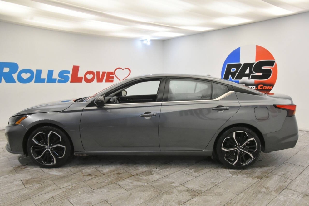 2023 Nissan Altima 2.5 SR AWD 4dr Sedan, Gray, Mileage: 46,497 - photo 1
